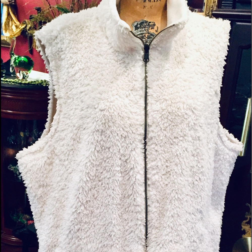 Furry White Vest